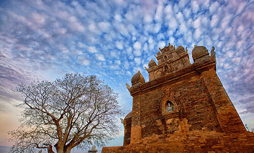 Temple de Pô Rome (crédit photo : Inrajaya Incredible Champa)