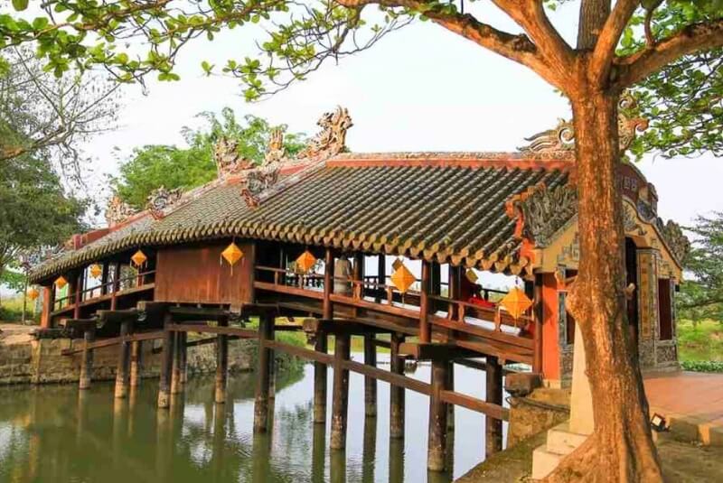 pont couvert vietnam thanh toan hué