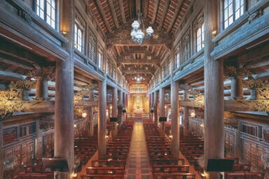 Nef cathédrale Phat Diem Peter Steinhauer