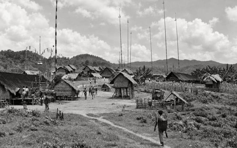 Village maa'