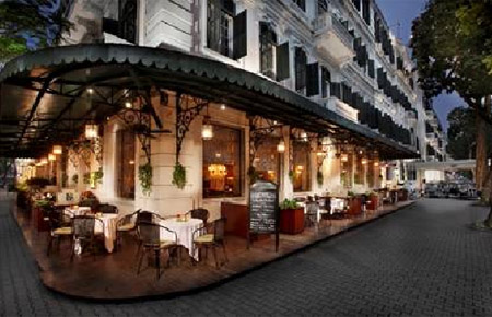 Le coin café en terrasse de l'hôtel Le coin café en terrasse de l'hôtel