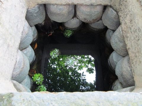 Le puits du palais Le puits du palais