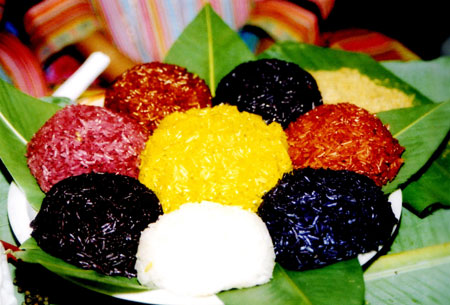 riz gluant de cinq couleurs a ha giang