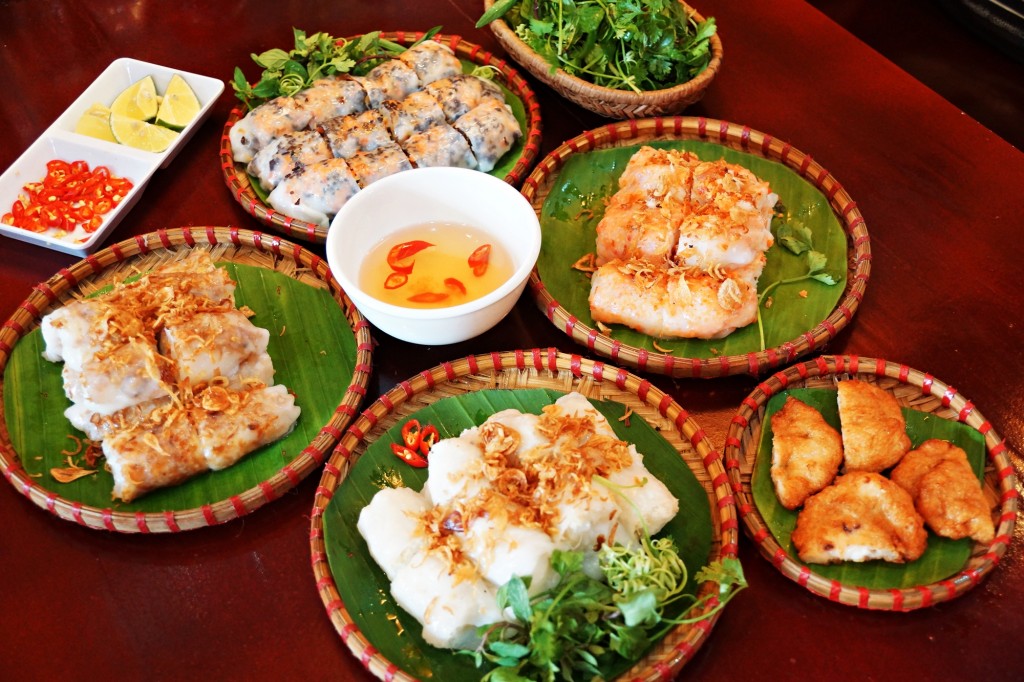 Chả mực avec des raviolis vietnamiens